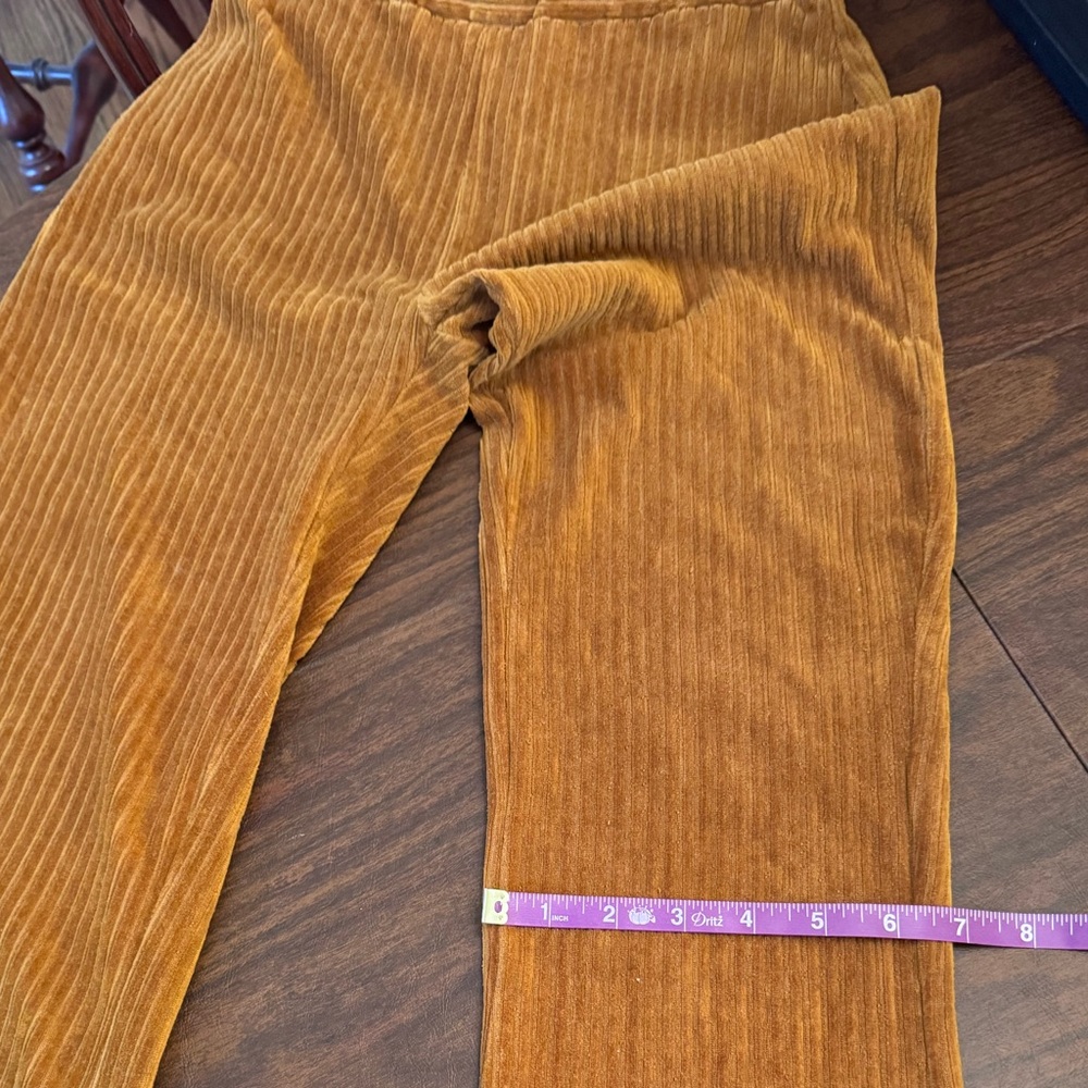 Urban Outfitters Velour Corduroy Ribbed Rust colored Bell bottom Pants Slacks XS - Picture 7 of 9